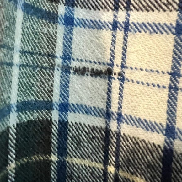 Royal Knight Men's Flannel Navy & White Plaid Button Down 100% Cotton Shirt Sz M - Picture 6 of 6